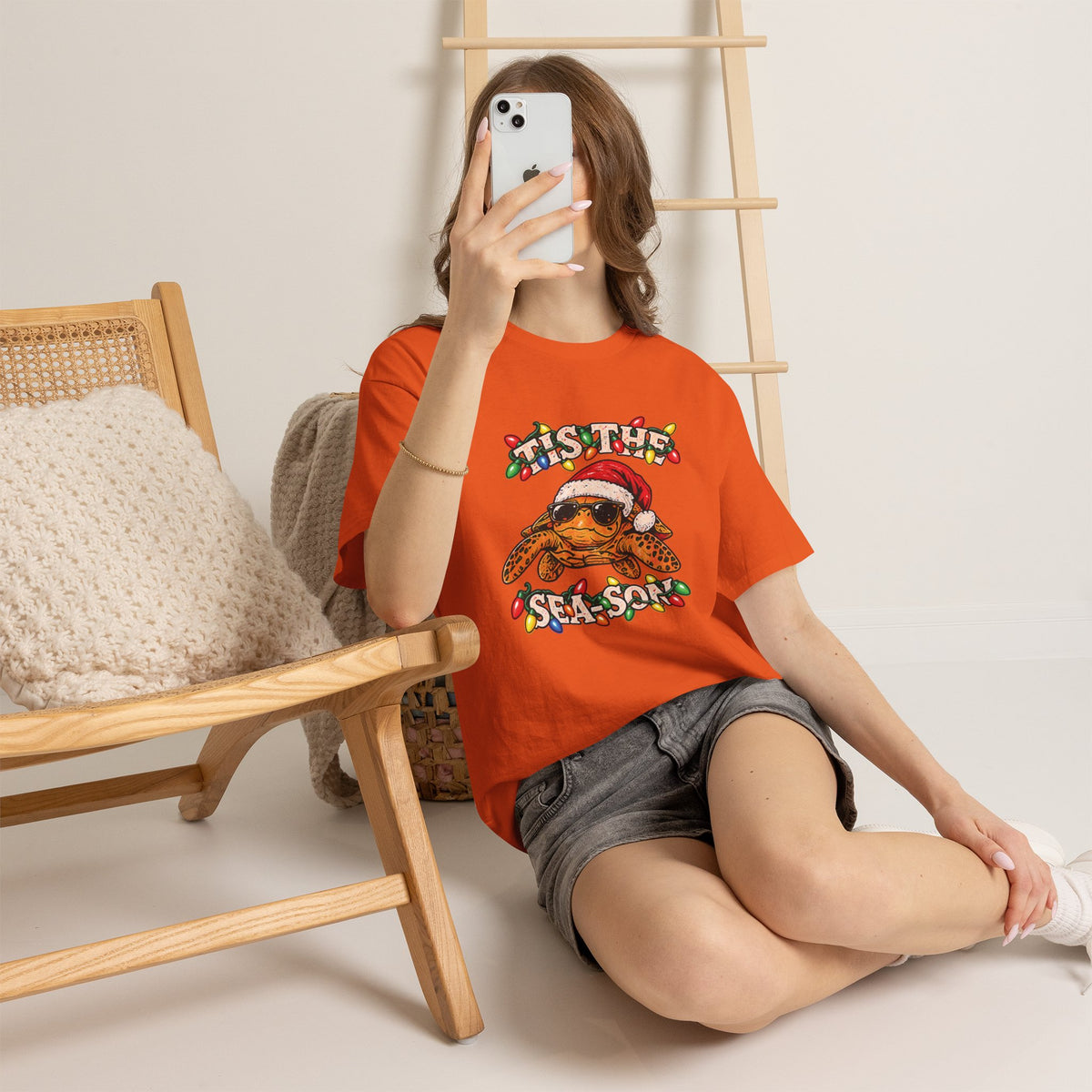 Tis the Sea-Son Christmas Sea Turtle T-Shirt – Coastal Holiday Tee